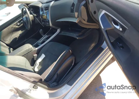 2015 Nissan Altima 2.5 S из США, поврежденный, VIN 1N4AL3AP9FN373130